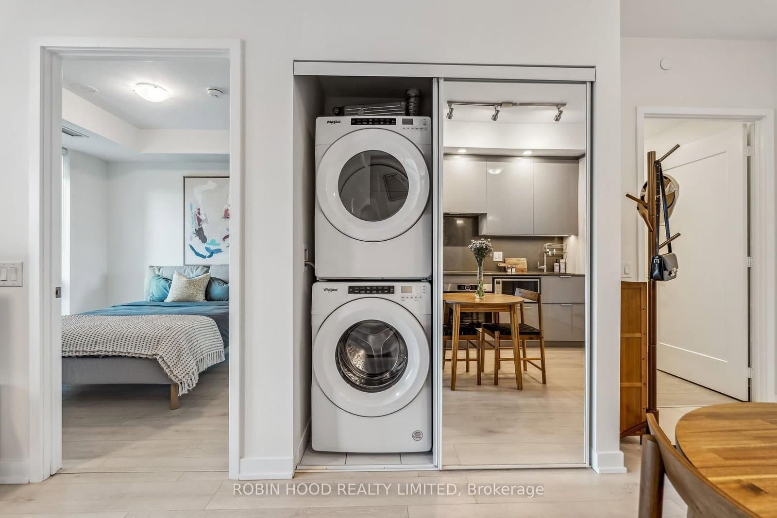 3275 St Joseph Boulevard, Unit 211 thumbnail 7