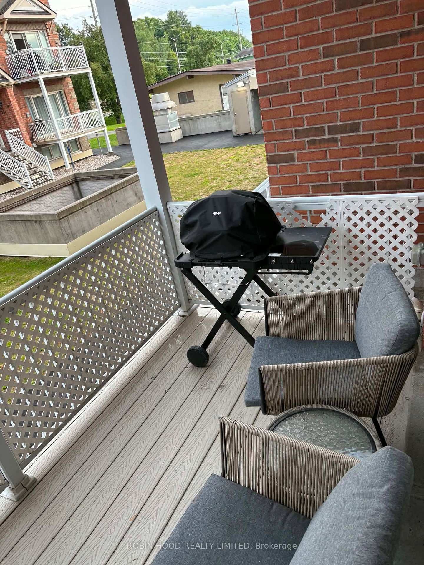 3275 St Joseph Boulevard, Unit 211 thumbnail 9