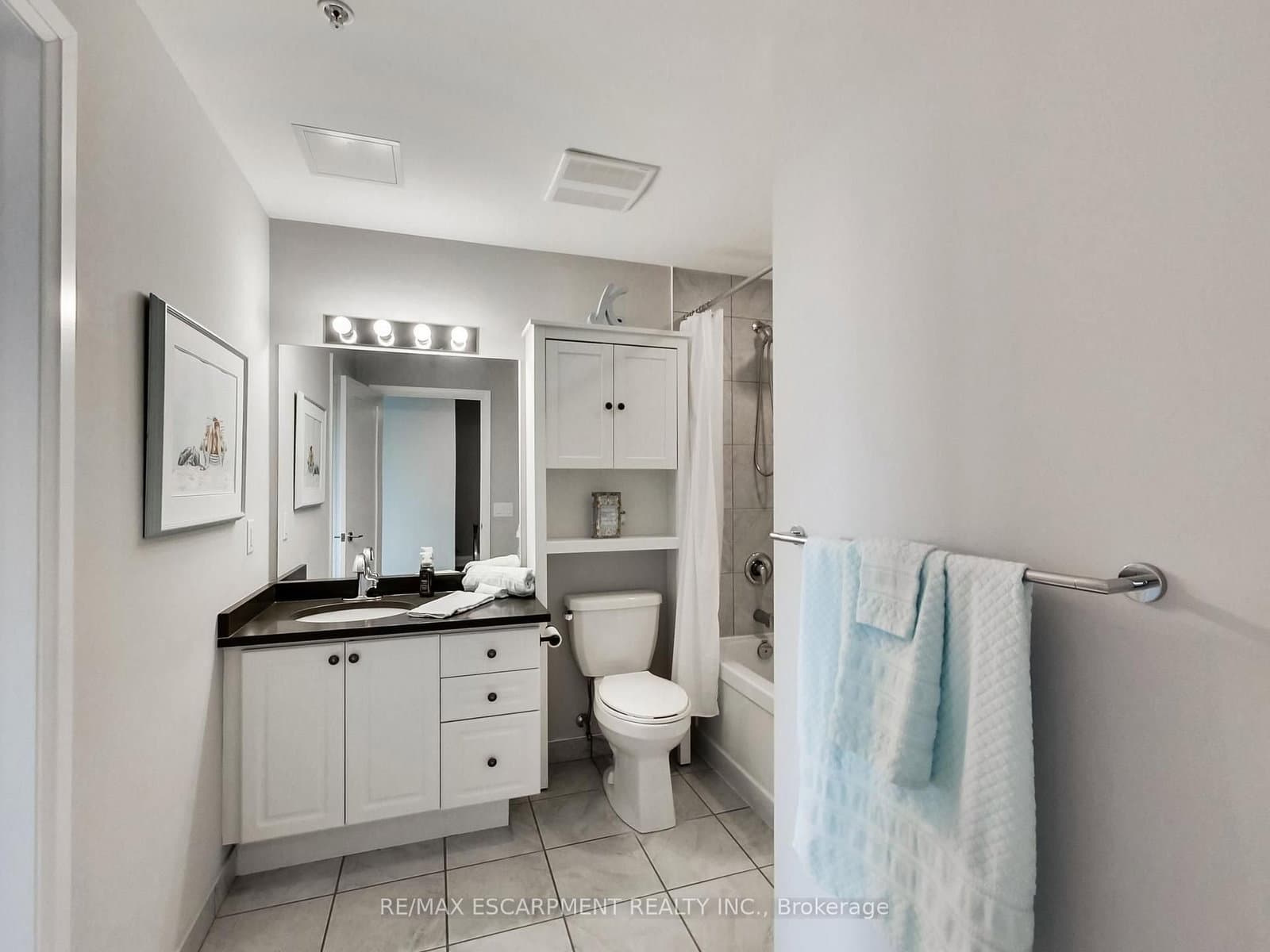16 Concord Place, Unit 318 thumbnail 7