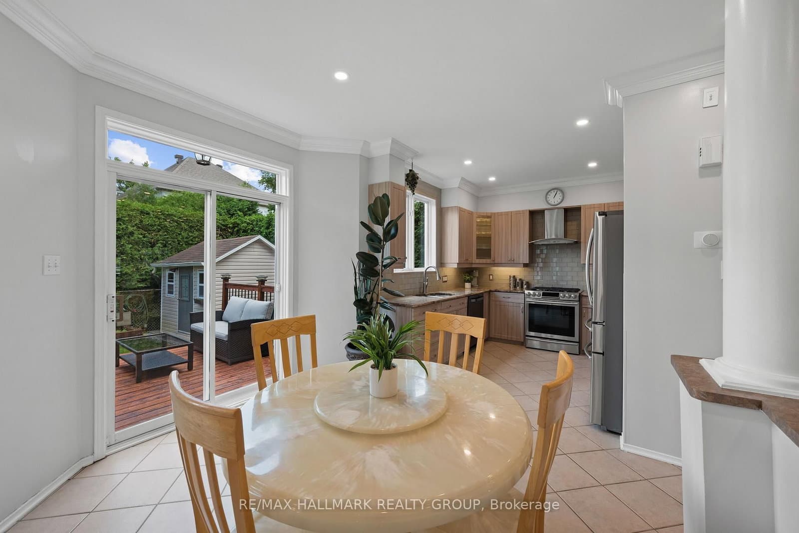2104 Sandy Oaks Drive thumbnail 16