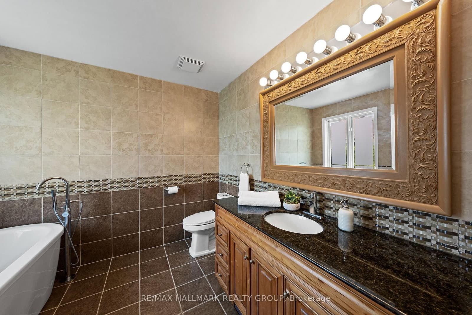 2104 Sandy Oaks Drive thumbnail 26