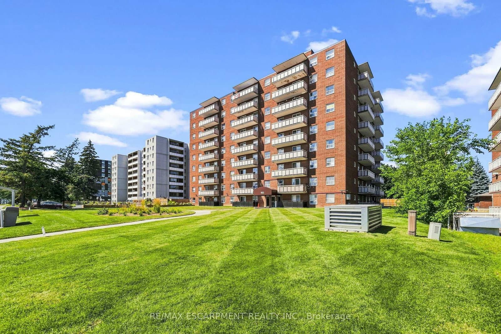 851 Queenston Road, Unit 202 thumbnail 2