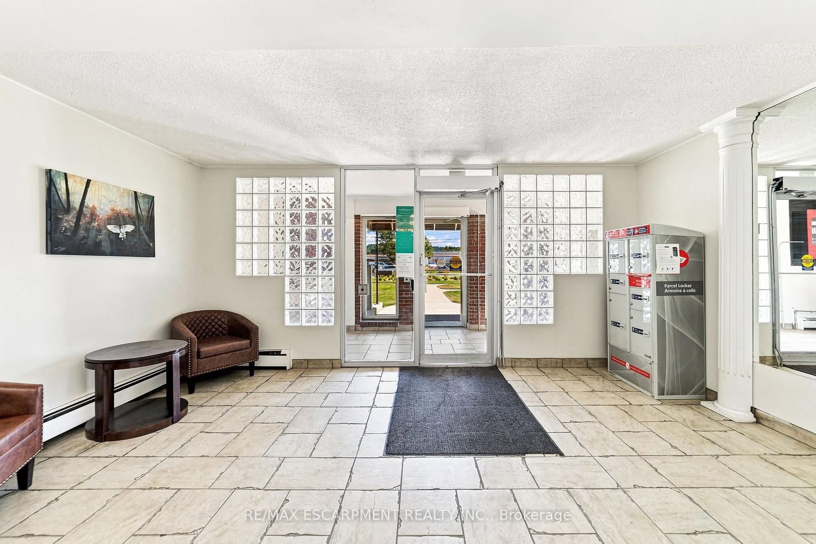 851 Queenston Road, Unit 202 thumbnail 4