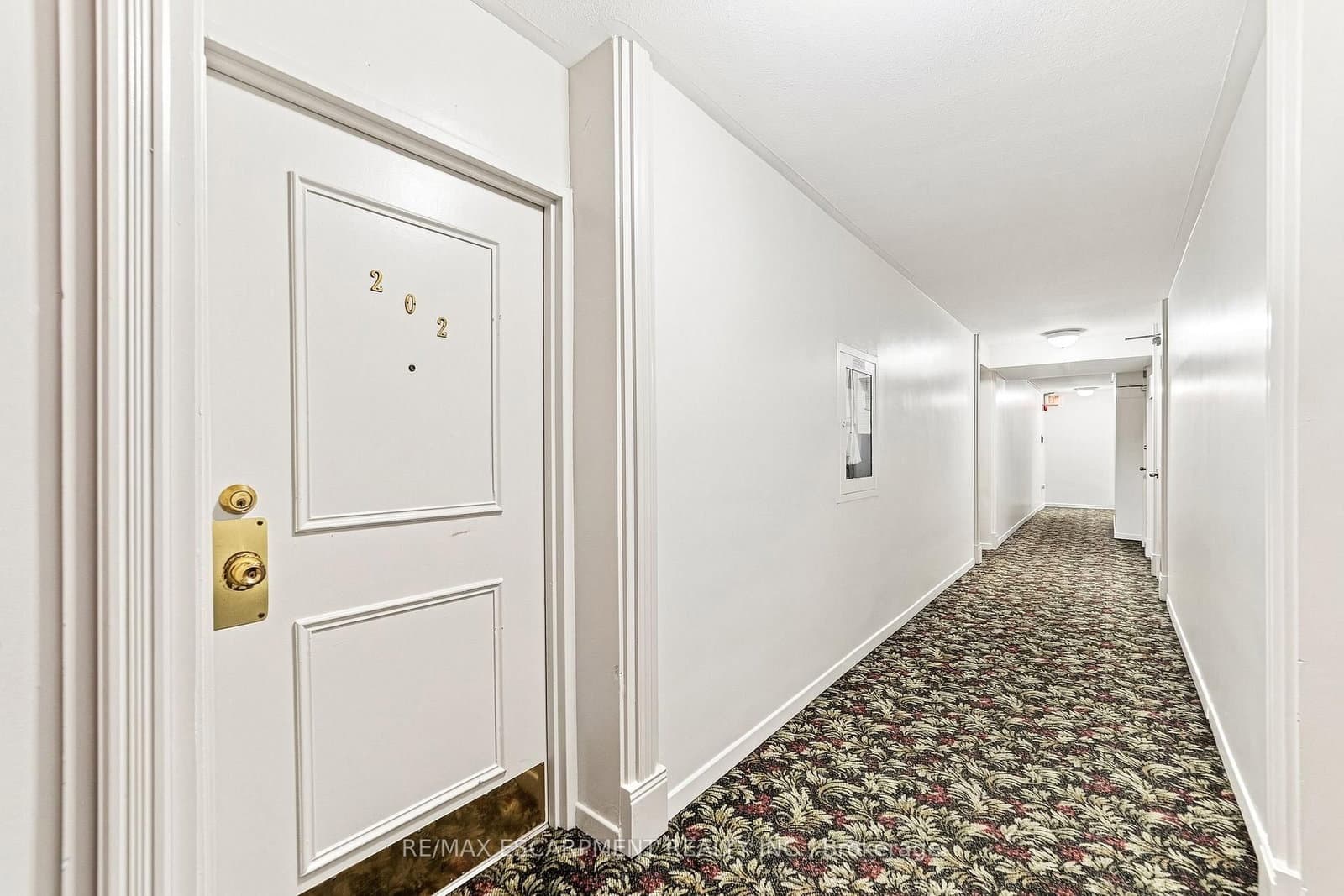 851 Queenston Road, Unit 202 thumbnail 5