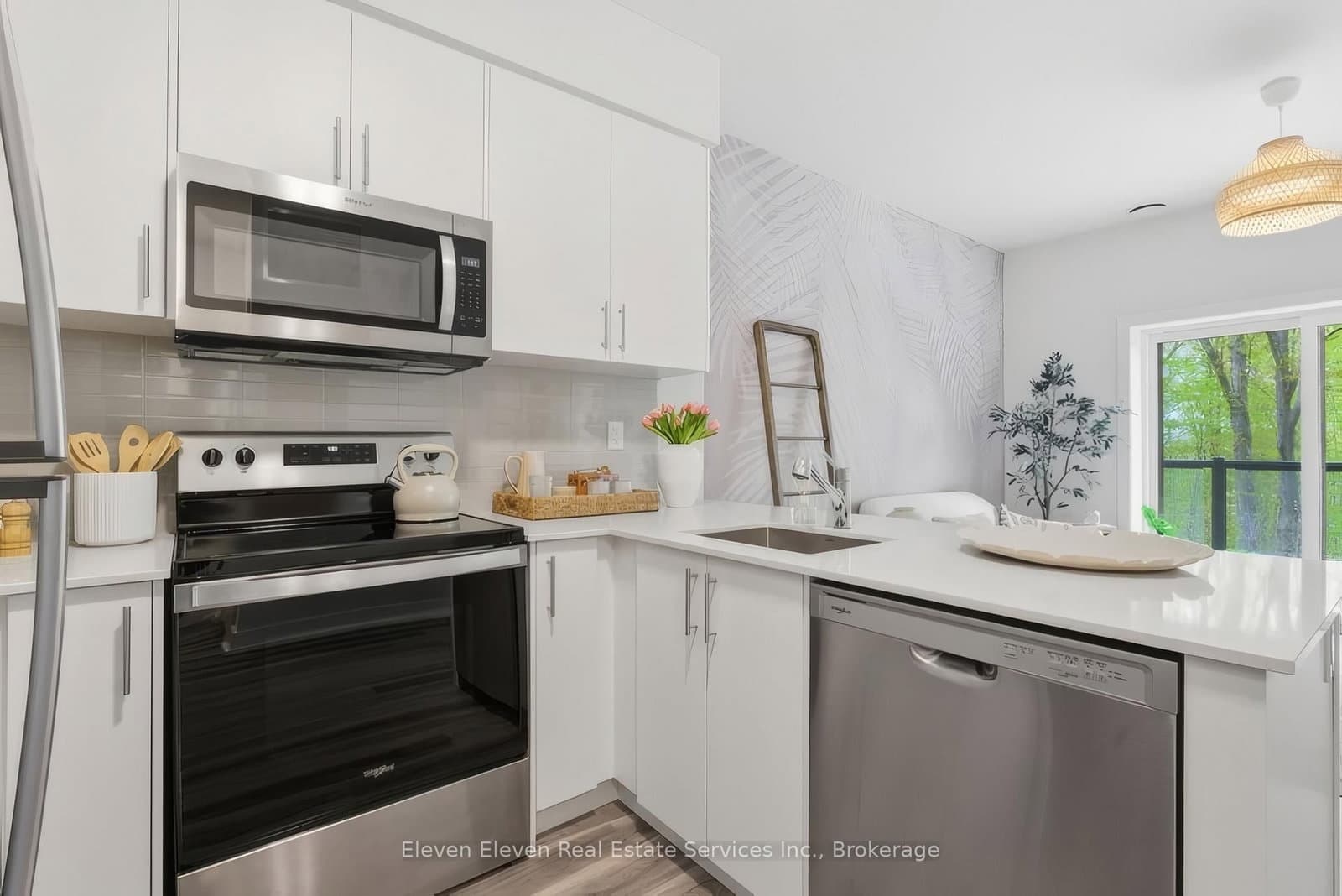 1100 Lackner Place, Unit 422 thumbnail 8