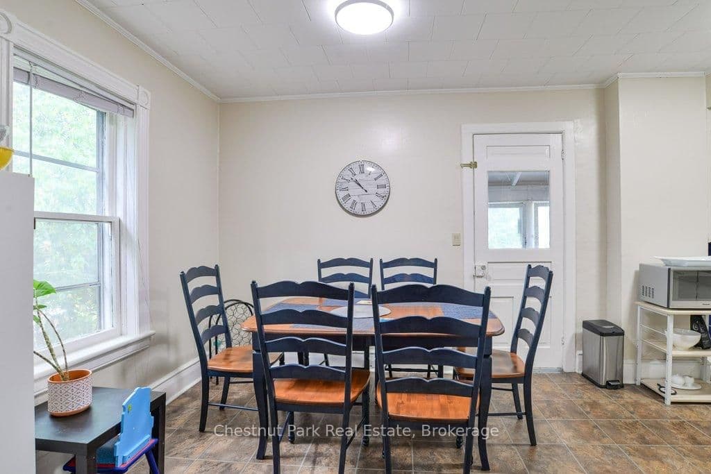 128 James Street thumbnail 3