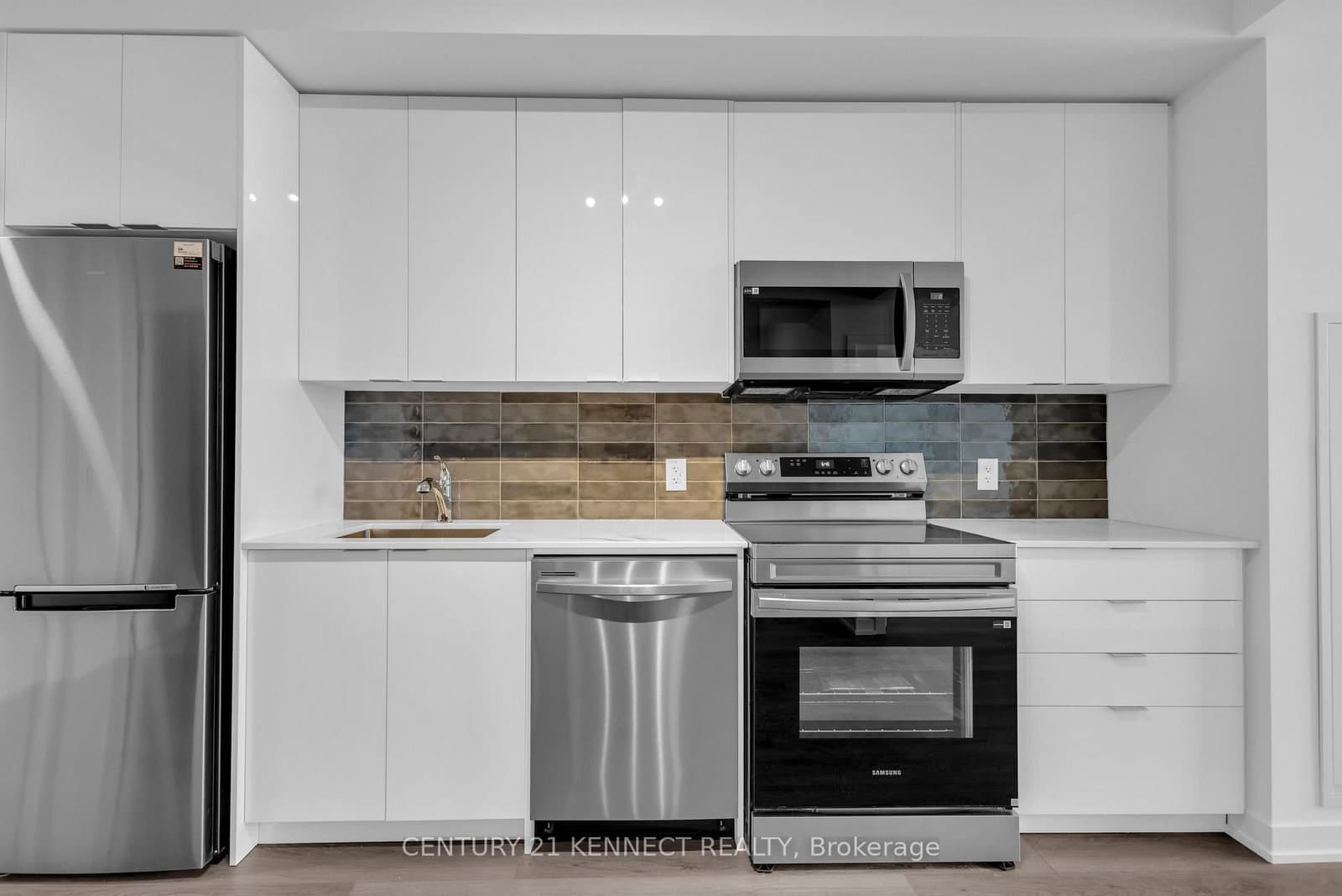 33 Erie Avenue, Unit 1306 thumbnail 10