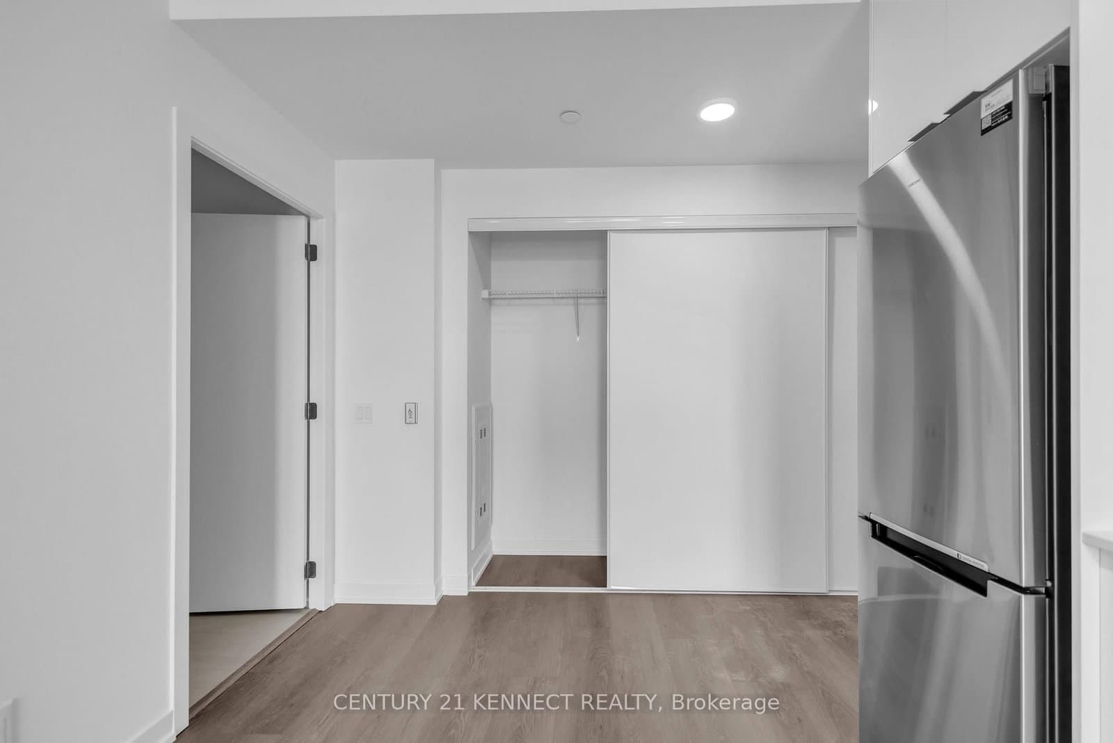 33 Erie Avenue, Unit 1306 thumbnail 26