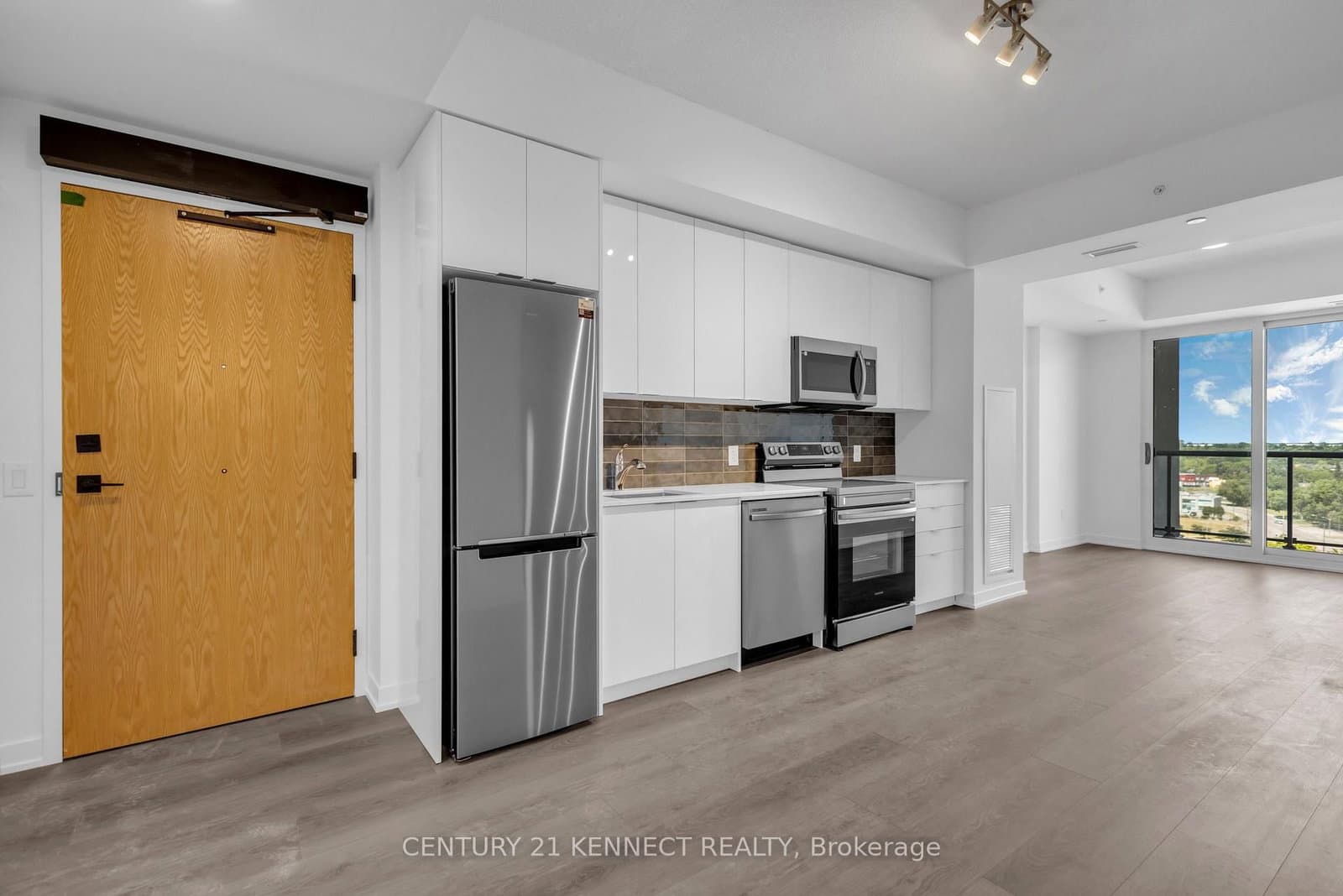 33 Erie Avenue, Unit 1306 thumbnail 7