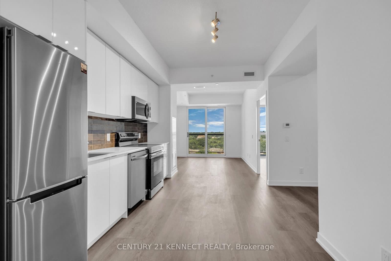 33 Erie Avenue, Unit 1306 thumbnail 8