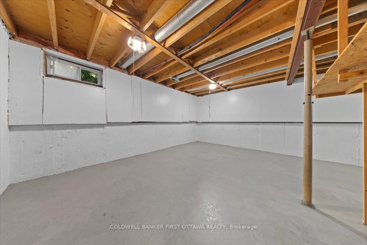 2701 PIMLICO Crescent thumbnail 23