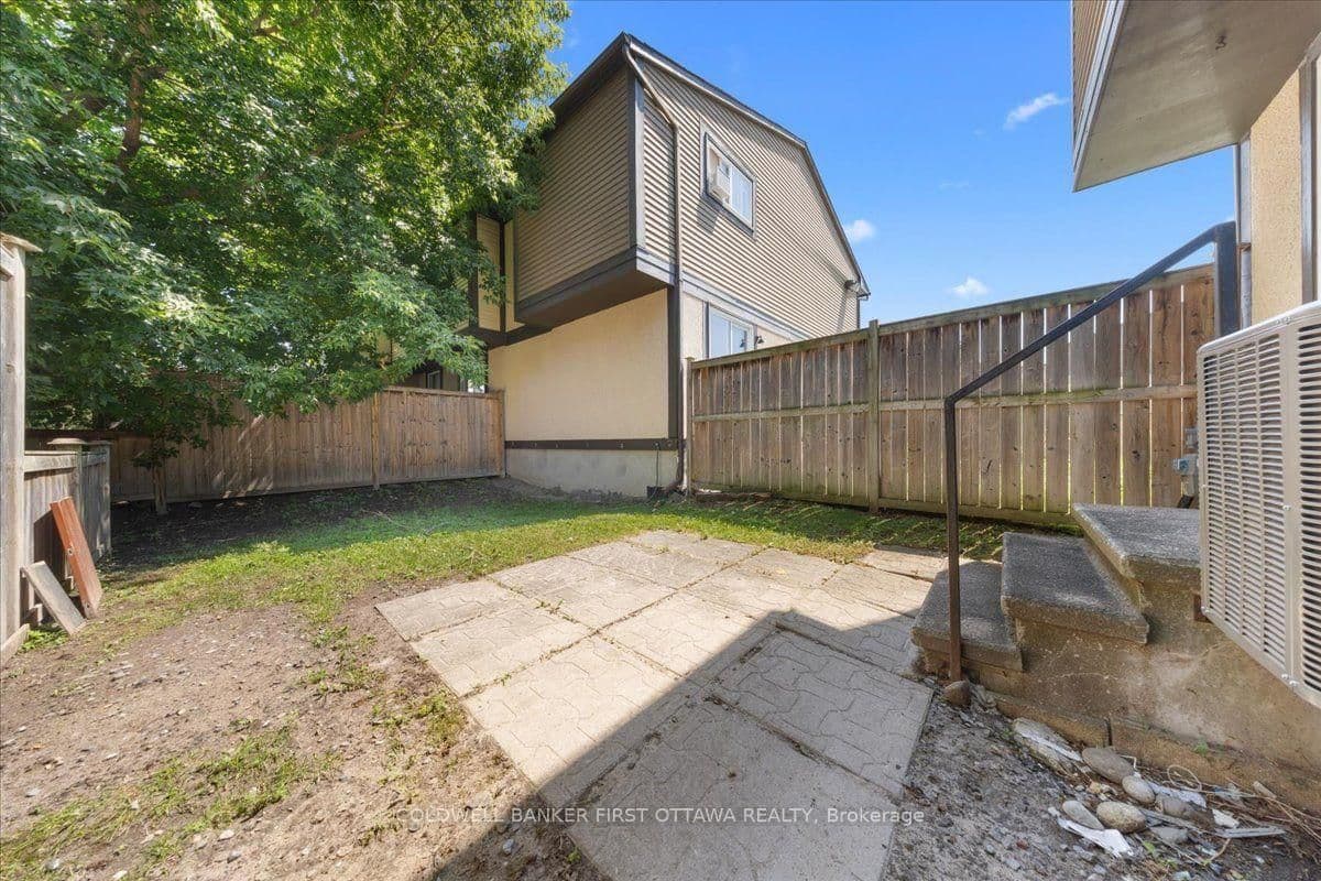 2701 PIMLICO Crescent thumbnail 26