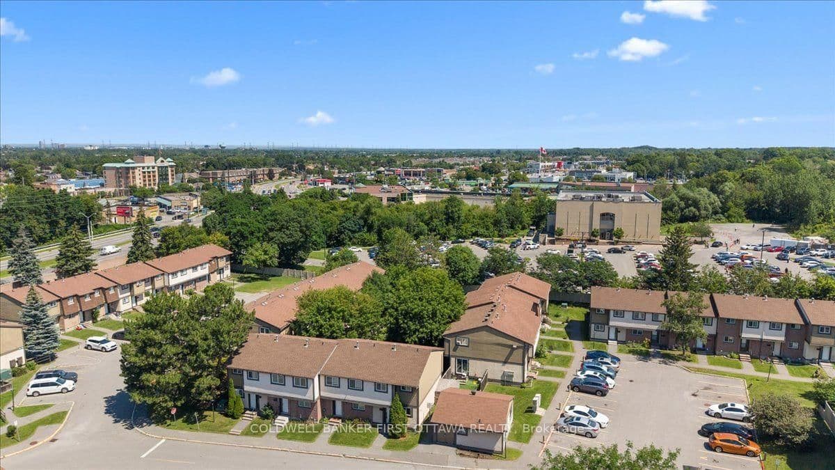 2701 PIMLICO Crescent thumbnail 30
