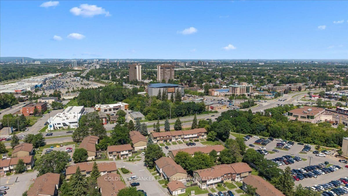 2701 PIMLICO Crescent thumbnail 32