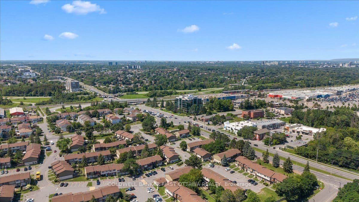 2701 PIMLICO Crescent thumbnail 34