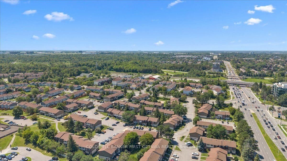2701 PIMLICO Crescent thumbnail 35