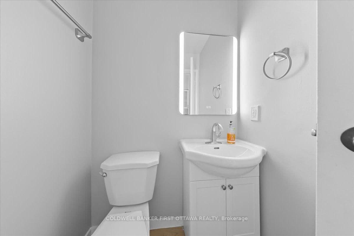 2701 PIMLICO Crescent thumbnail 4