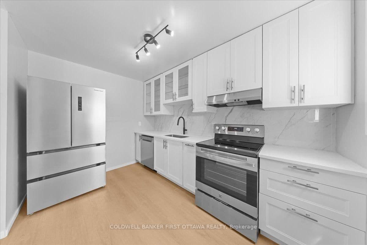 2701 PIMLICO Crescent thumbnail 7