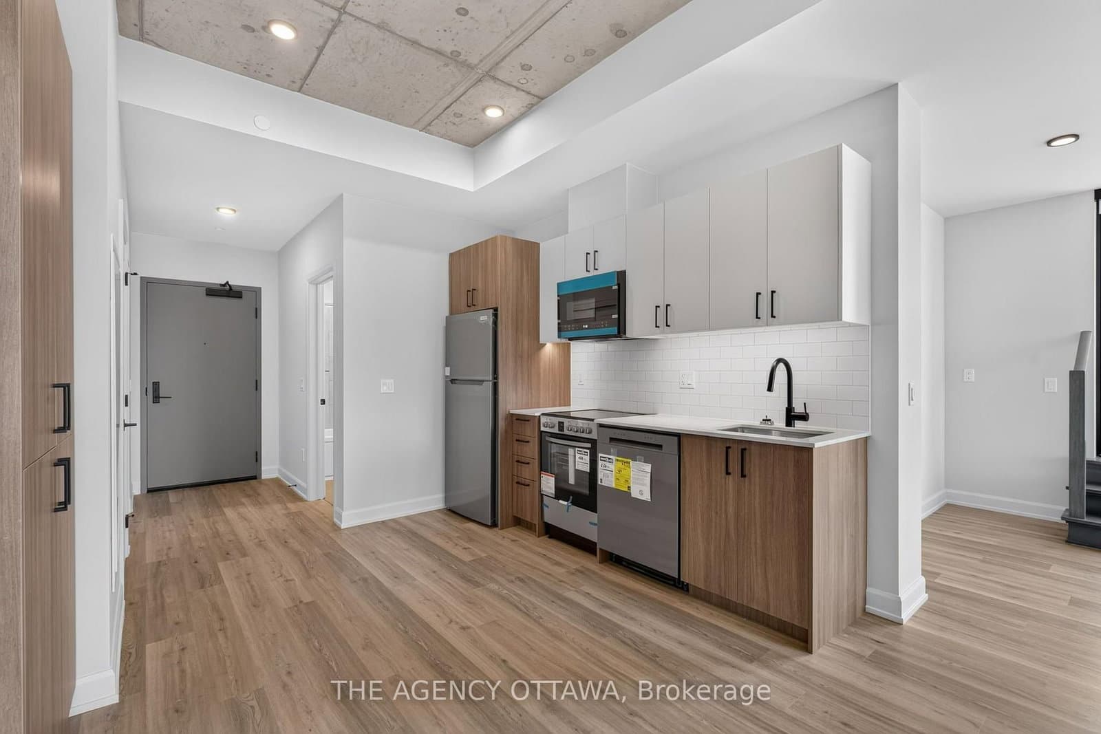 56 Bayswater Avenue, Unit 502 thumbnail 8