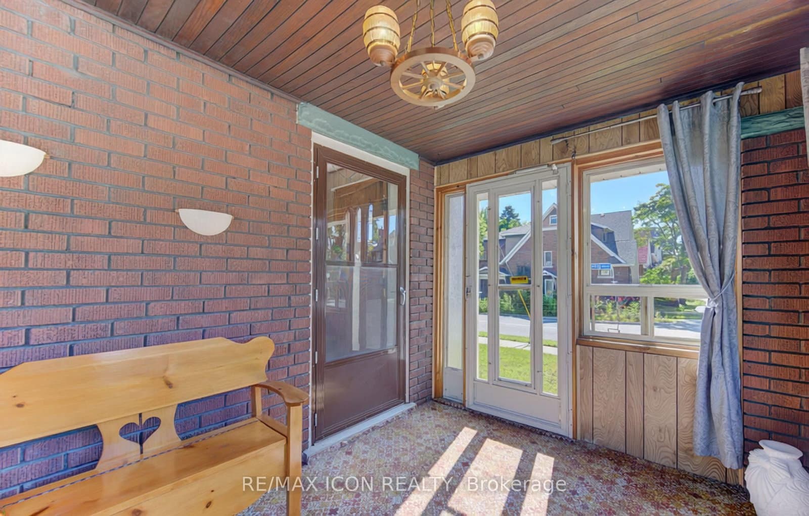 224 Weber Street E thumbnail 6