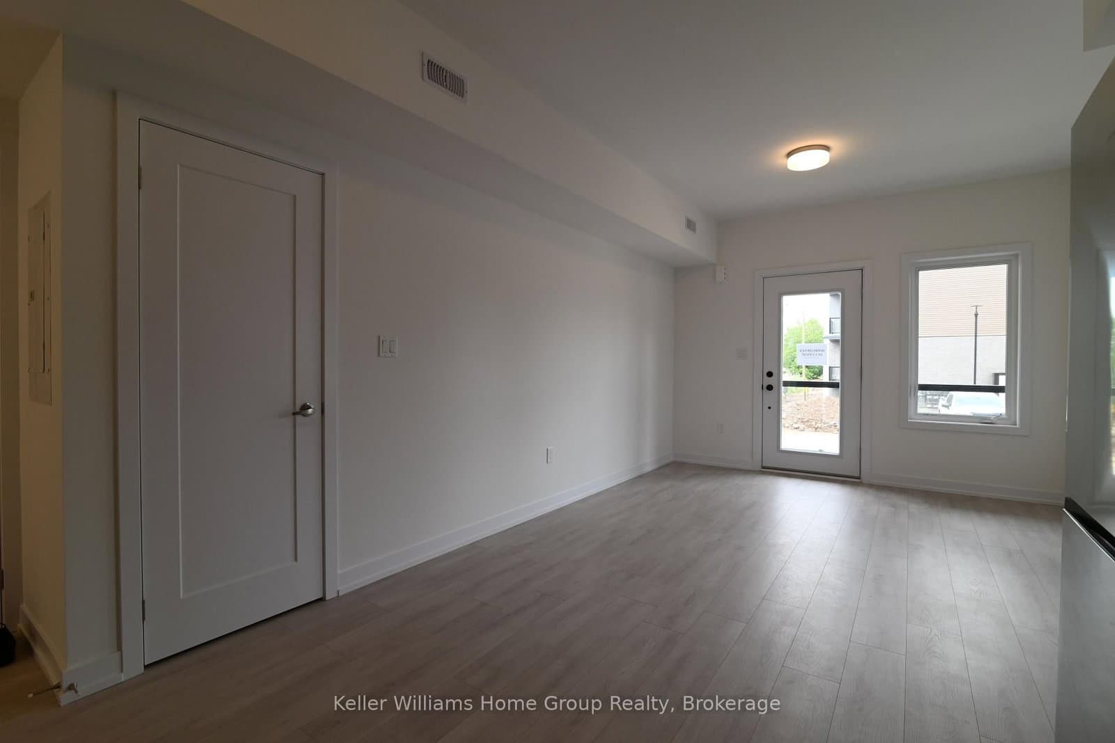 42 Lowes Road W, Unit 68 thumbnail 3