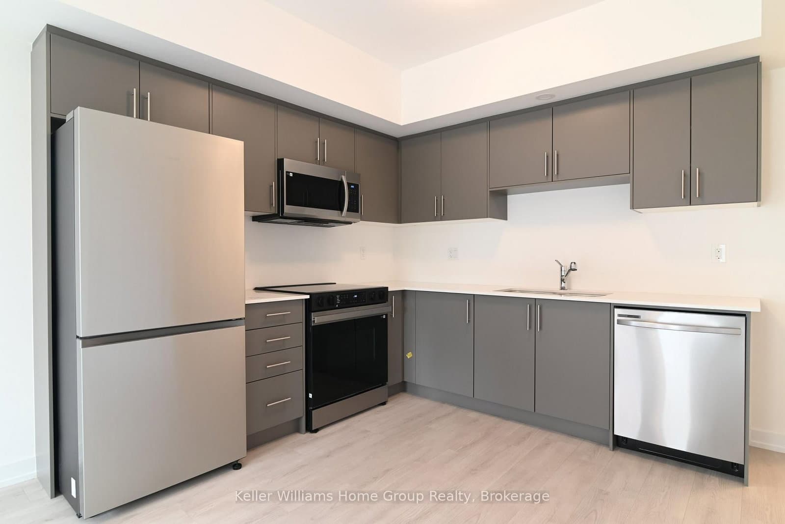 42 Lowes Road W, Unit 68 thumbnail 4