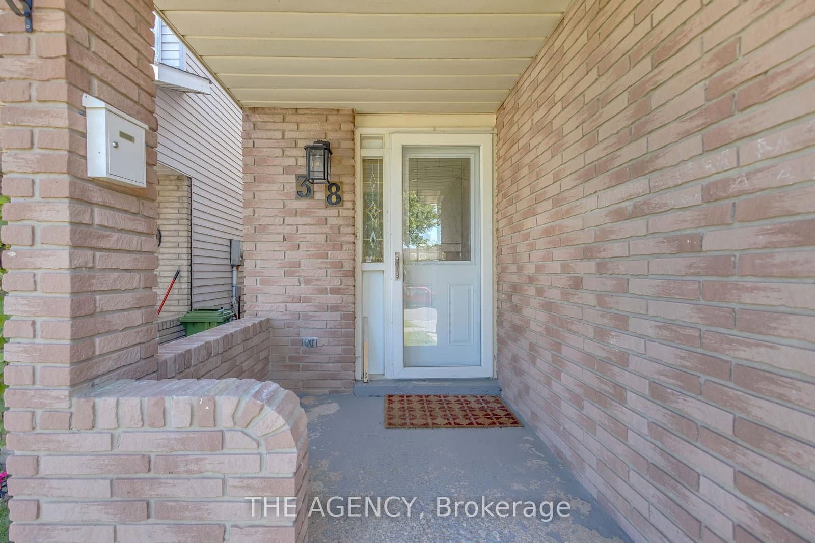 38 Athenia Drive thumbnail 2