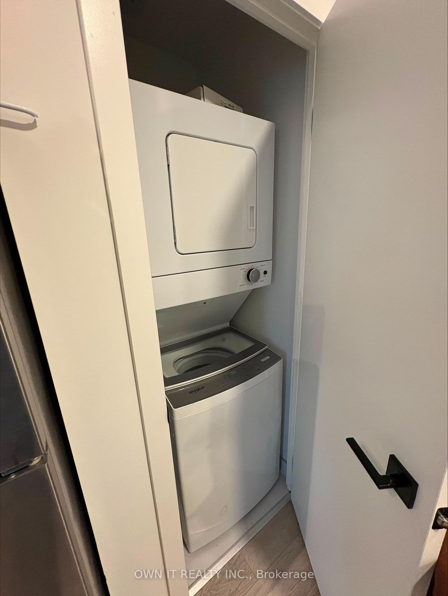 2782 Barton Street E, Unit 312 thumbnail 6