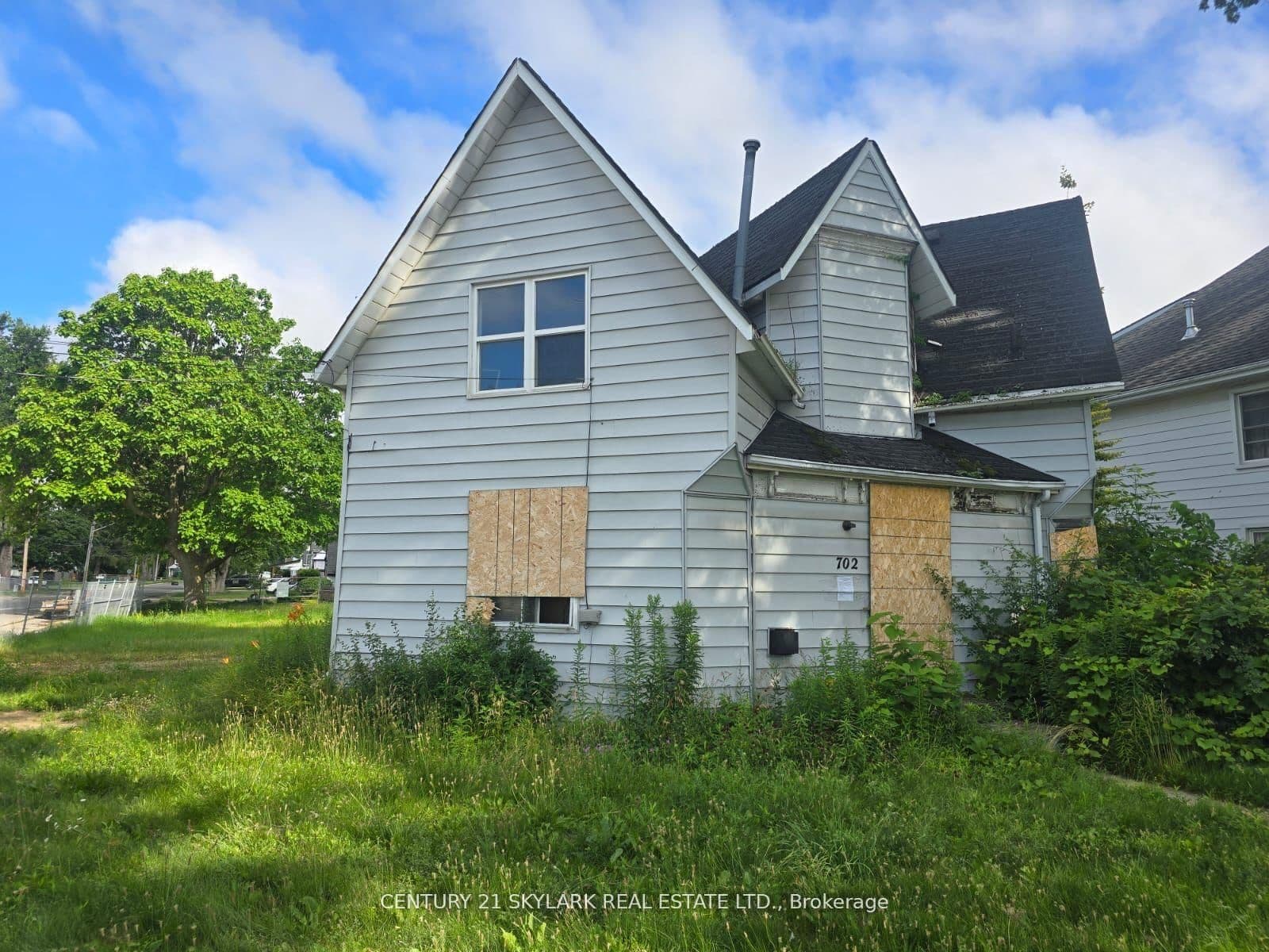 702 Cedar Street thumbnail 3