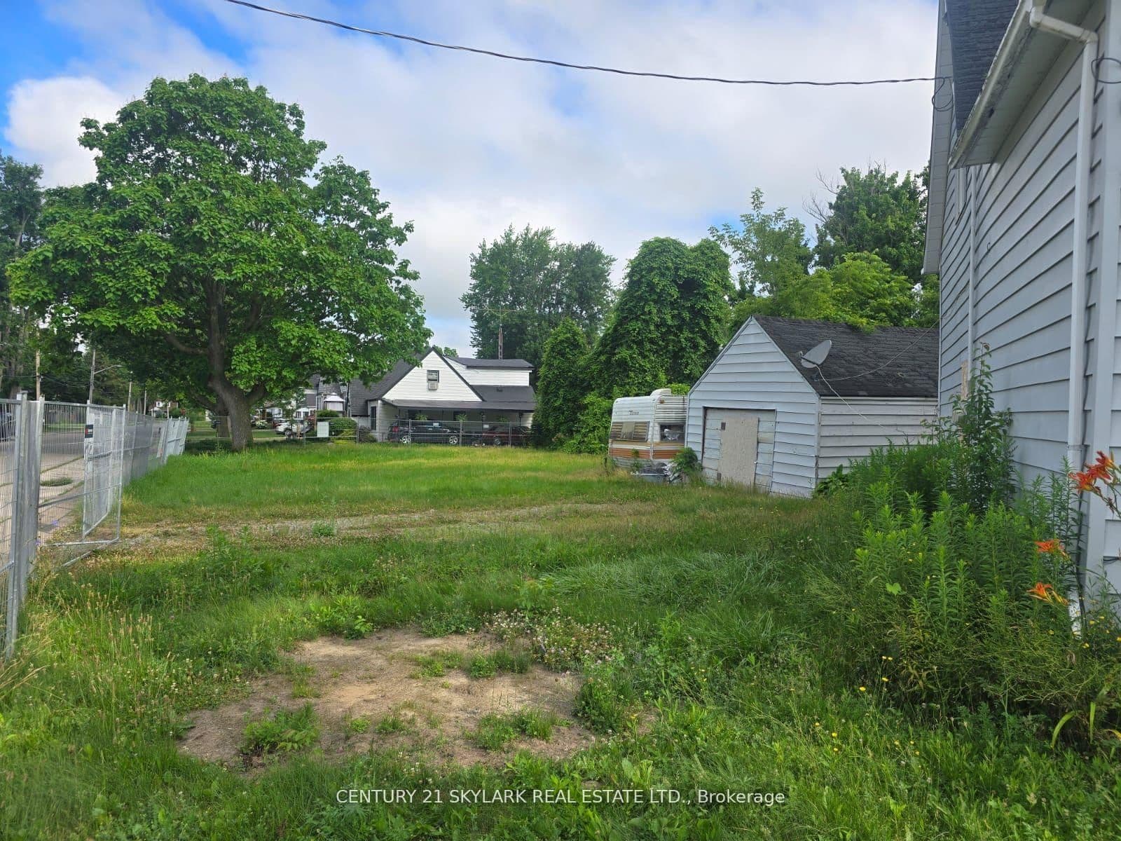 702 Cedar Street thumbnail 4