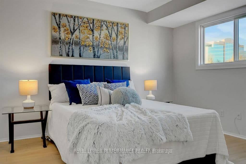 2603 PIMLICO Crescent thumbnail 12
