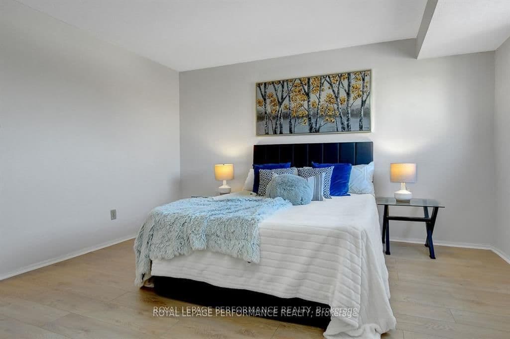 2603 PIMLICO Crescent thumbnail 14