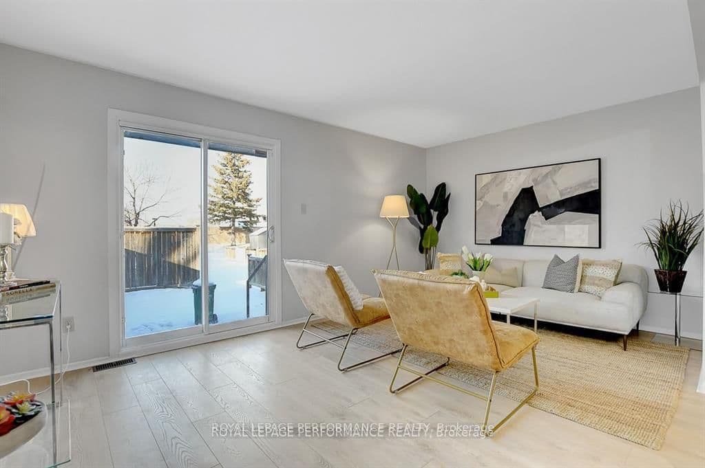 2603 PIMLICO Crescent thumbnail 5