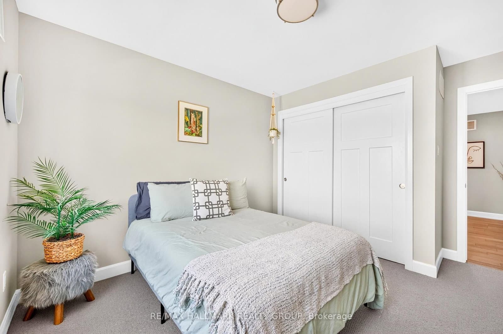 595 Decoeur Drive thumbnail 27