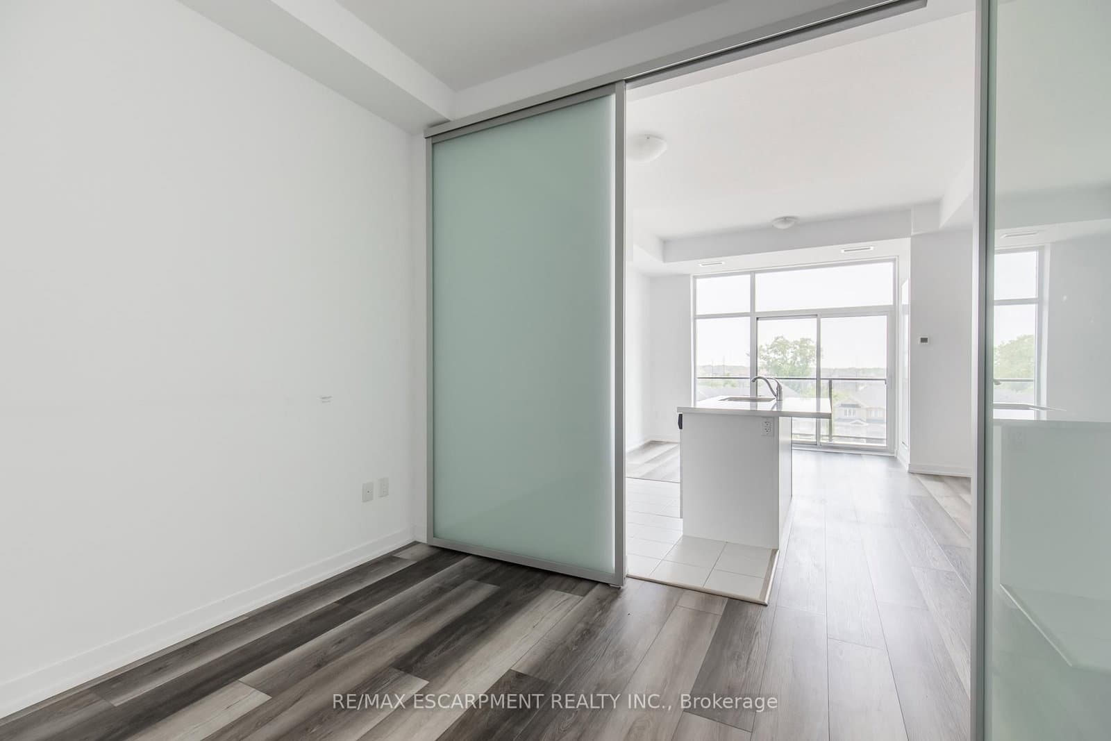 450 Dundas Street E, Unit 416 thumbnail 8