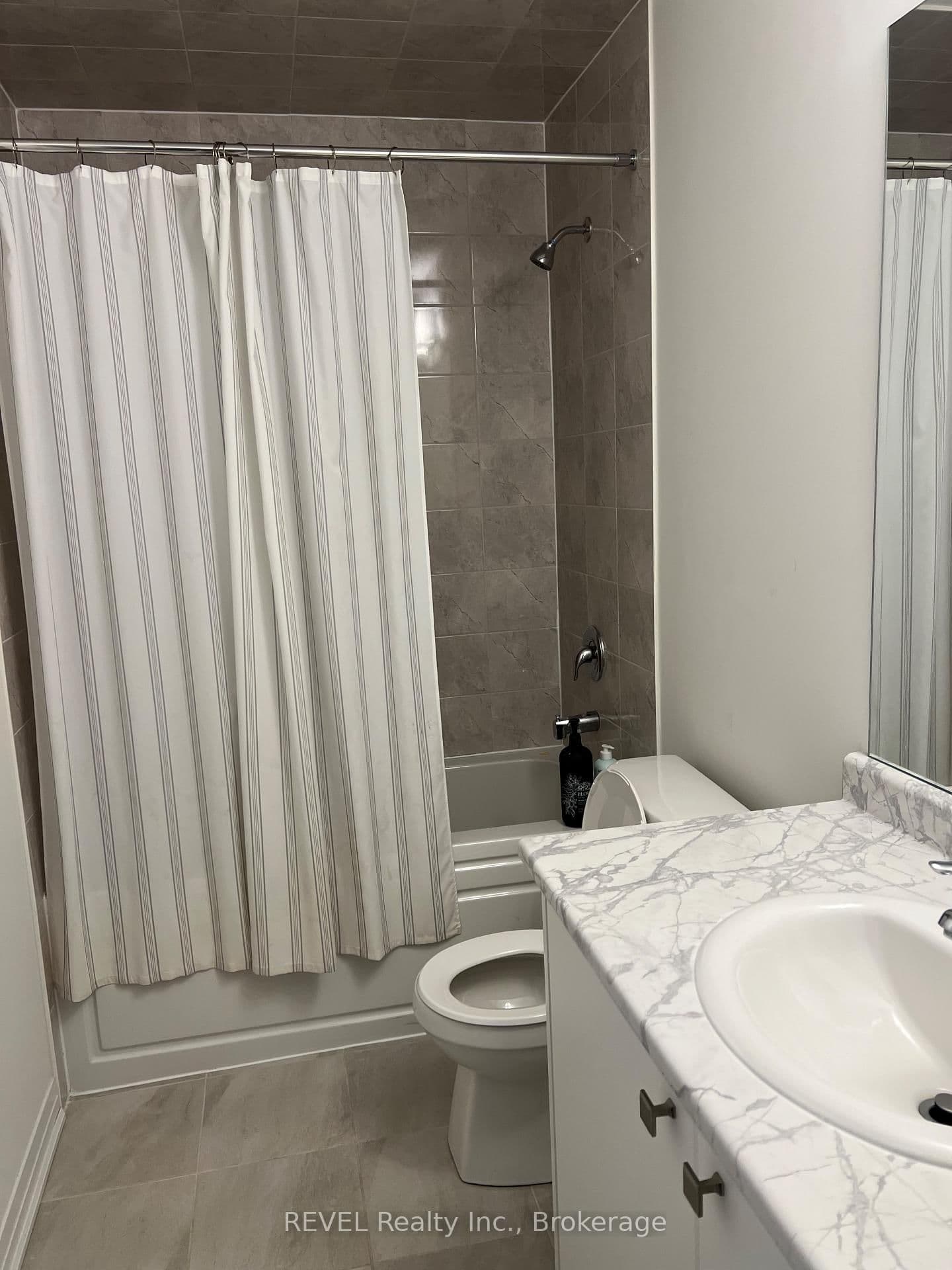 118 Varsity Drive thumbnail 7