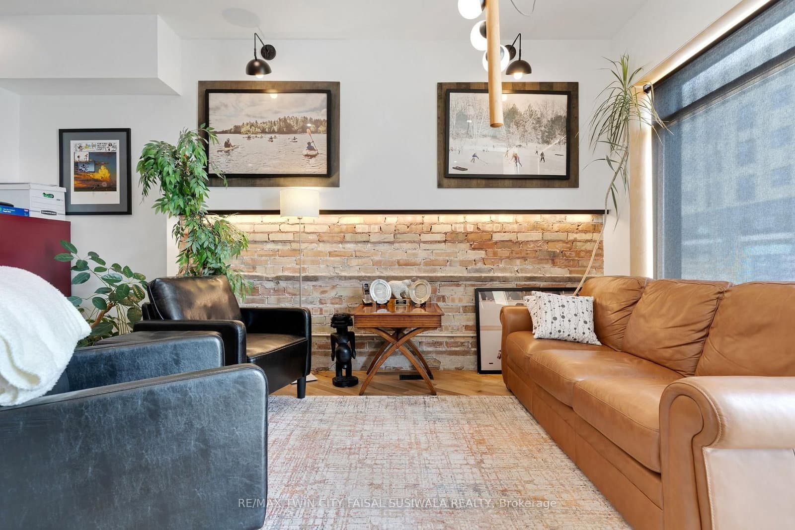 1020 King Street E thumbnail 7