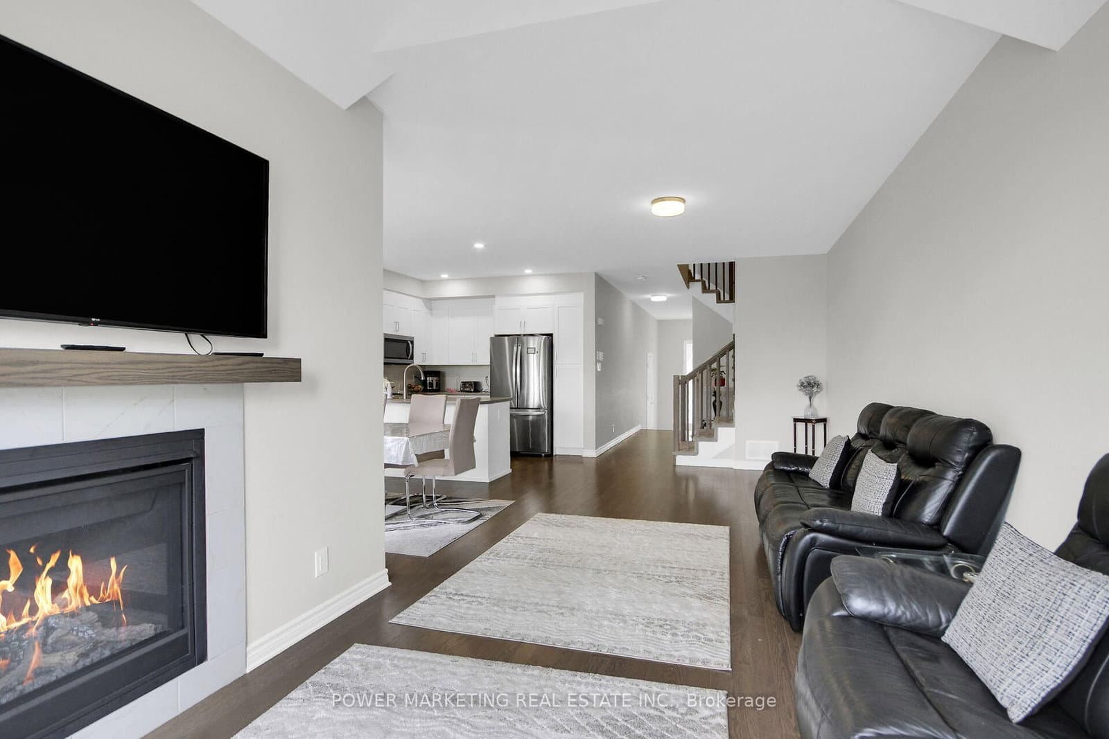 805 CERULEAN Way thumbnail 11