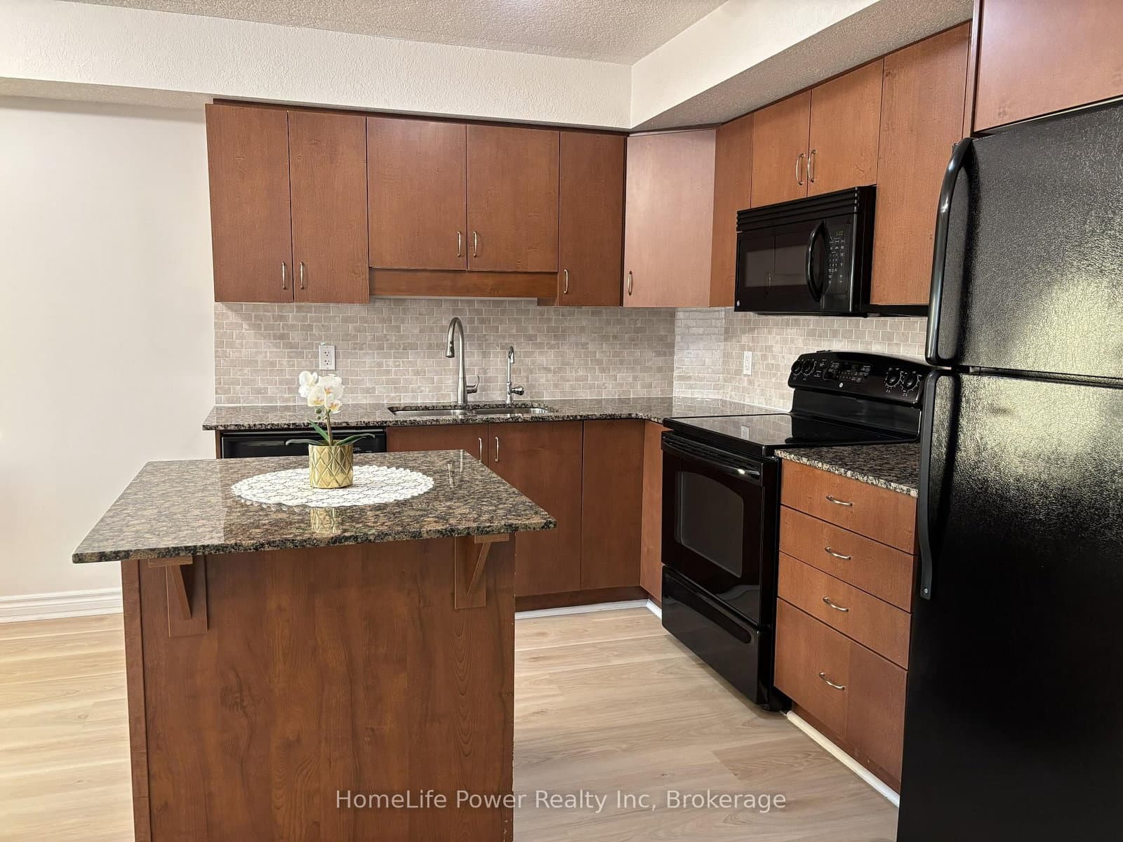 776 Laurelwood Drive, Unit 705 thumbnail 13