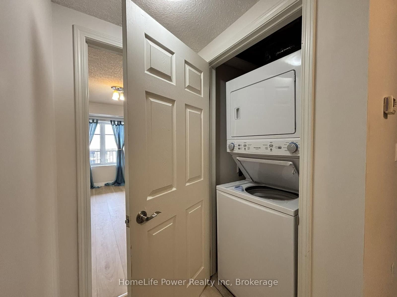 776 Laurelwood Drive, Unit 705 thumbnail 17