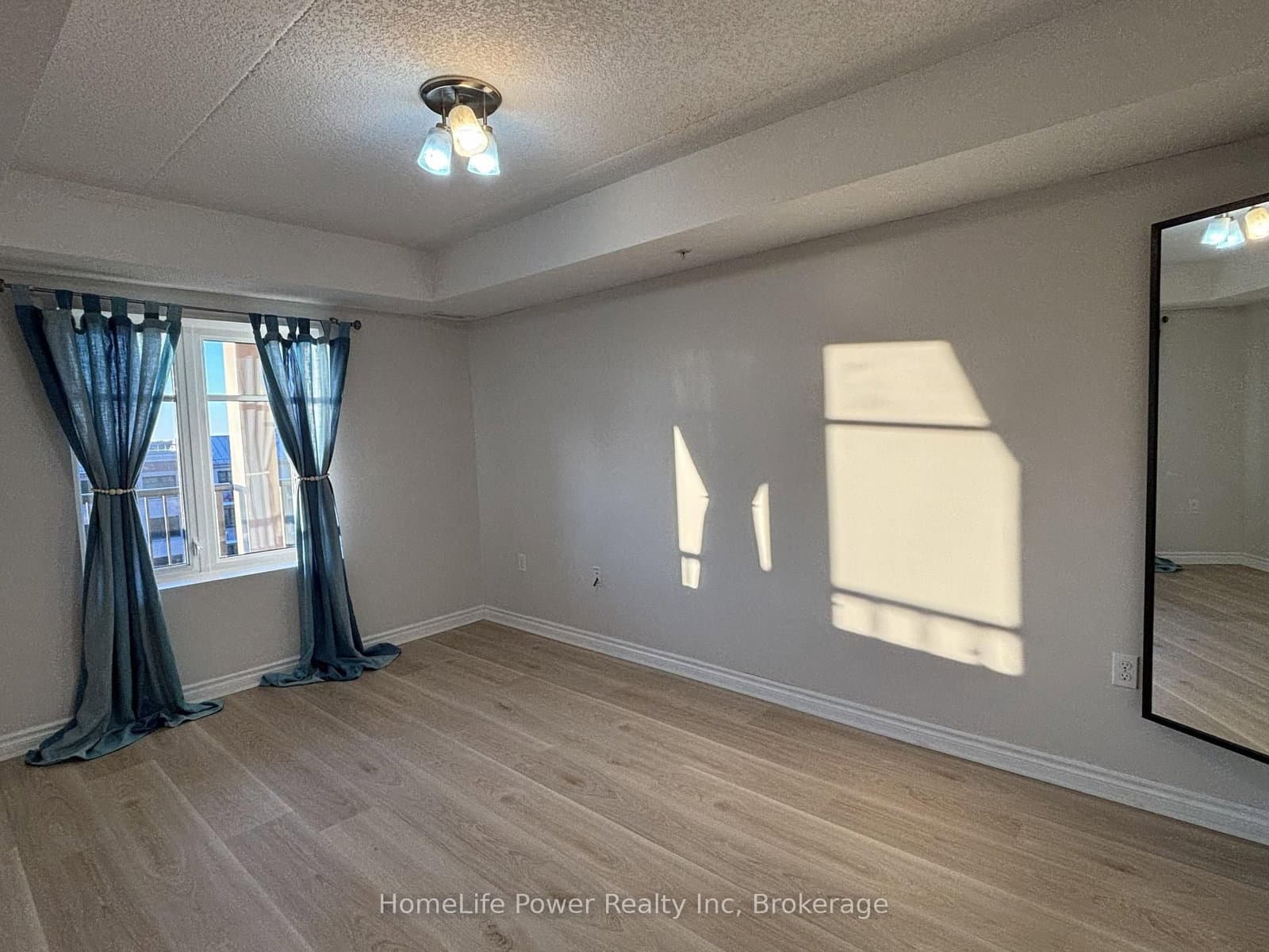 776 Laurelwood Drive, Unit 705 thumbnail 18
