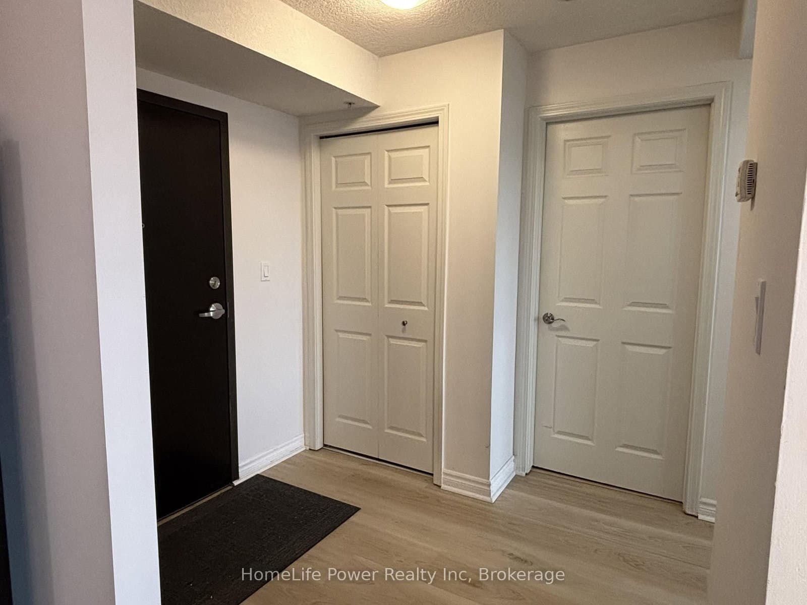776 Laurelwood Drive, Unit 705 thumbnail 24