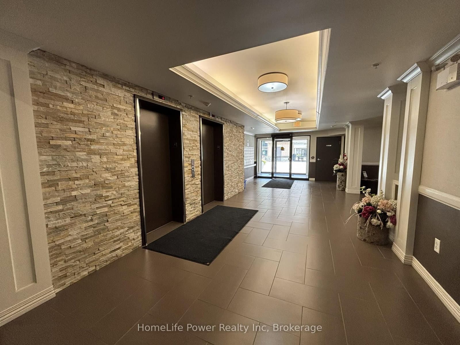 776 Laurelwood Drive, Unit 705 thumbnail 4