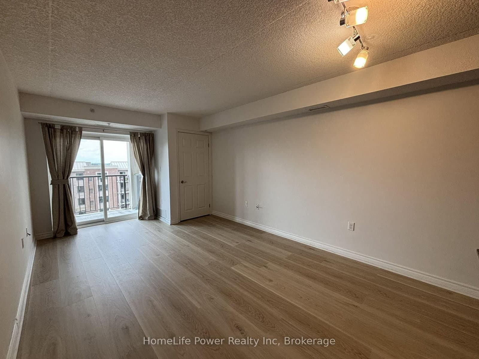 776 Laurelwood Drive, Unit 705 thumbnail 8