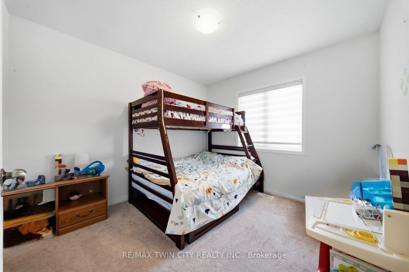 32 Cole Crescent thumbnail 13
