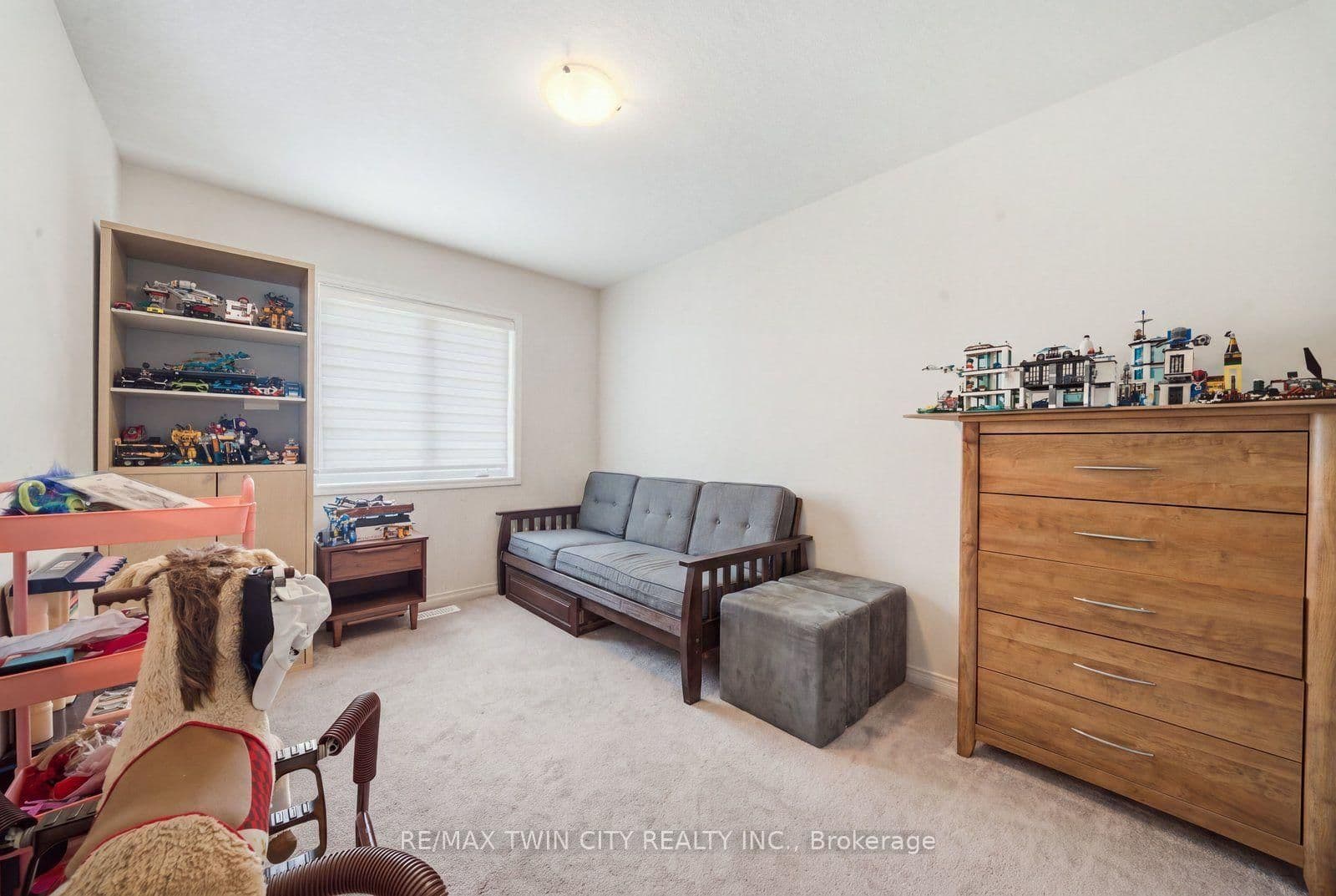 32 Cole Crescent thumbnail 18