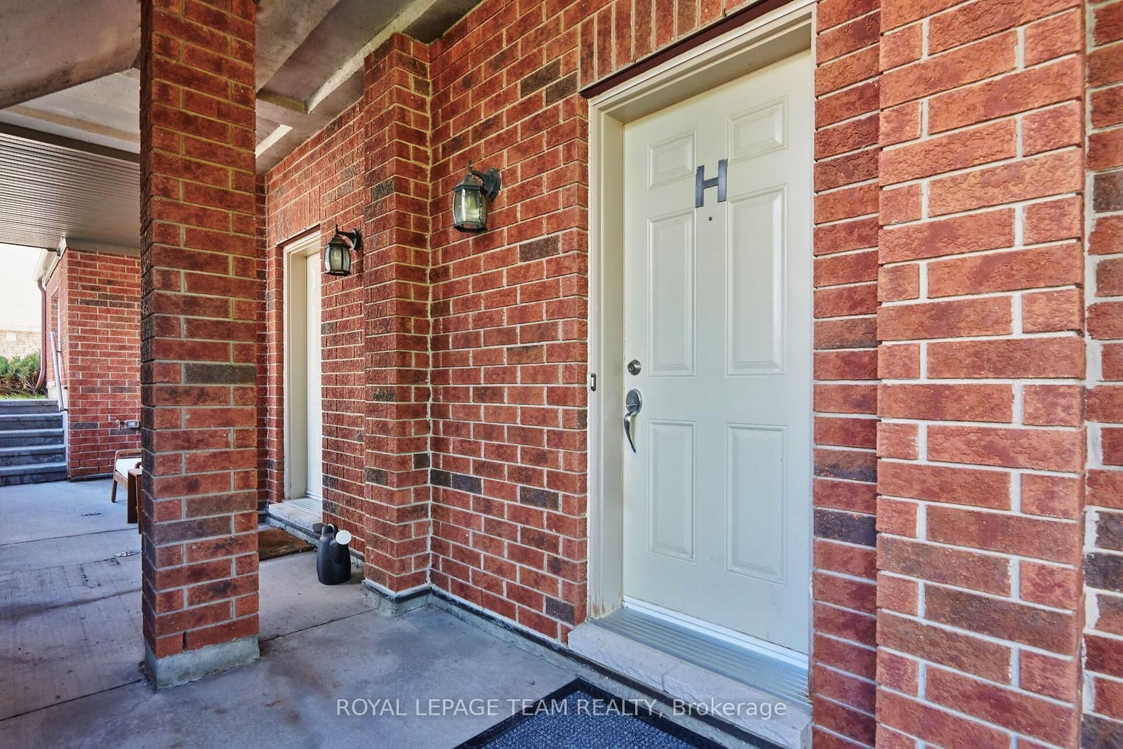 105 Fraser Fields Way, Unit H thumbnail 5