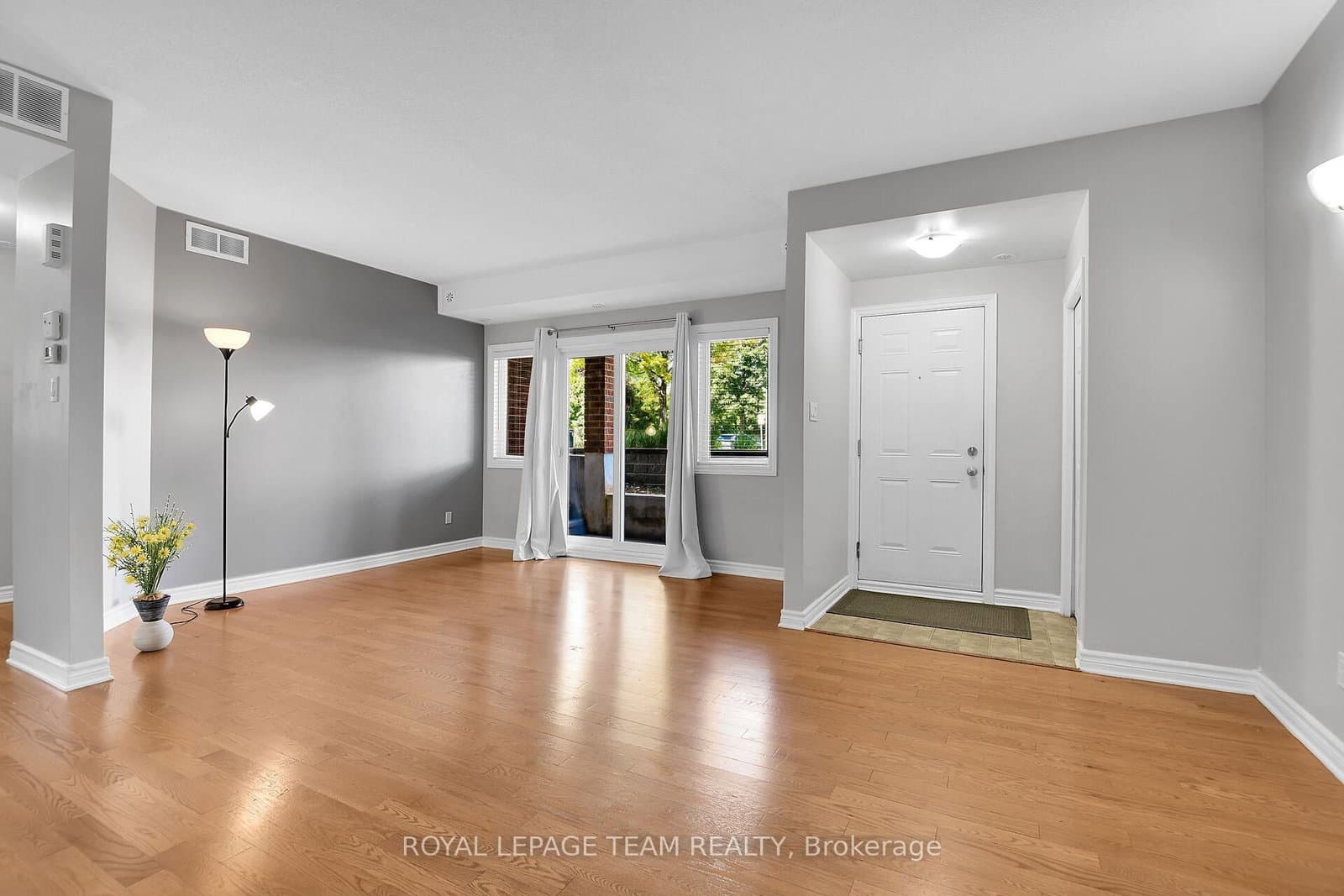 105 Fraser Fields Way, Unit H thumbnail 6