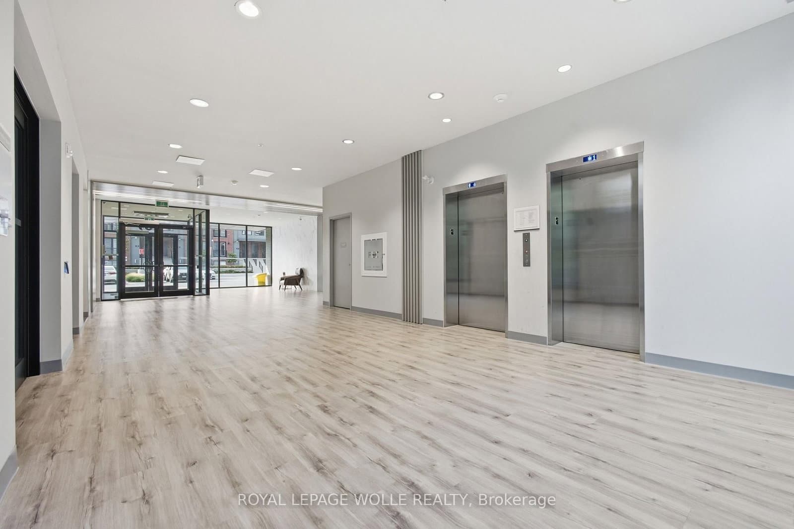 107 Roger Street, Unit 308 thumbnail 8