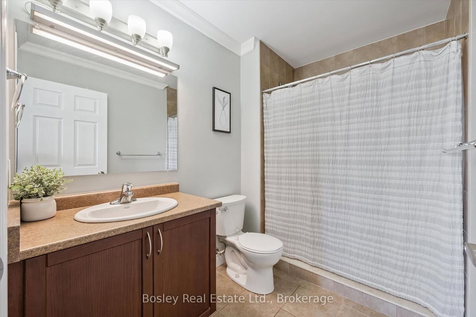 2 Colonial Drive, Unit 314 thumbnail 12